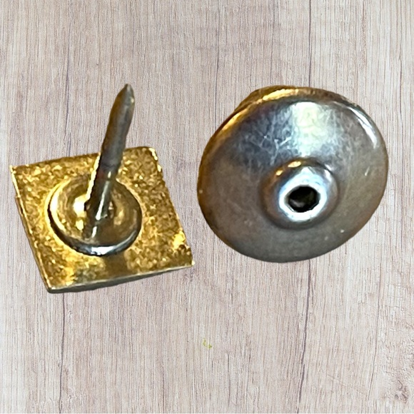 Vintage 10K Gold Men’s Tie Pin Clasp Tack  Square Etched - Picture 3 of 5